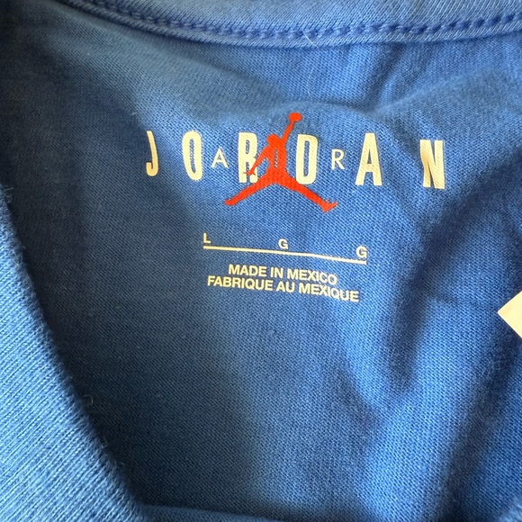 NWT Jordan Men's Blue Tee with Iconic White Graphic Size Large - Picture 4 of 5